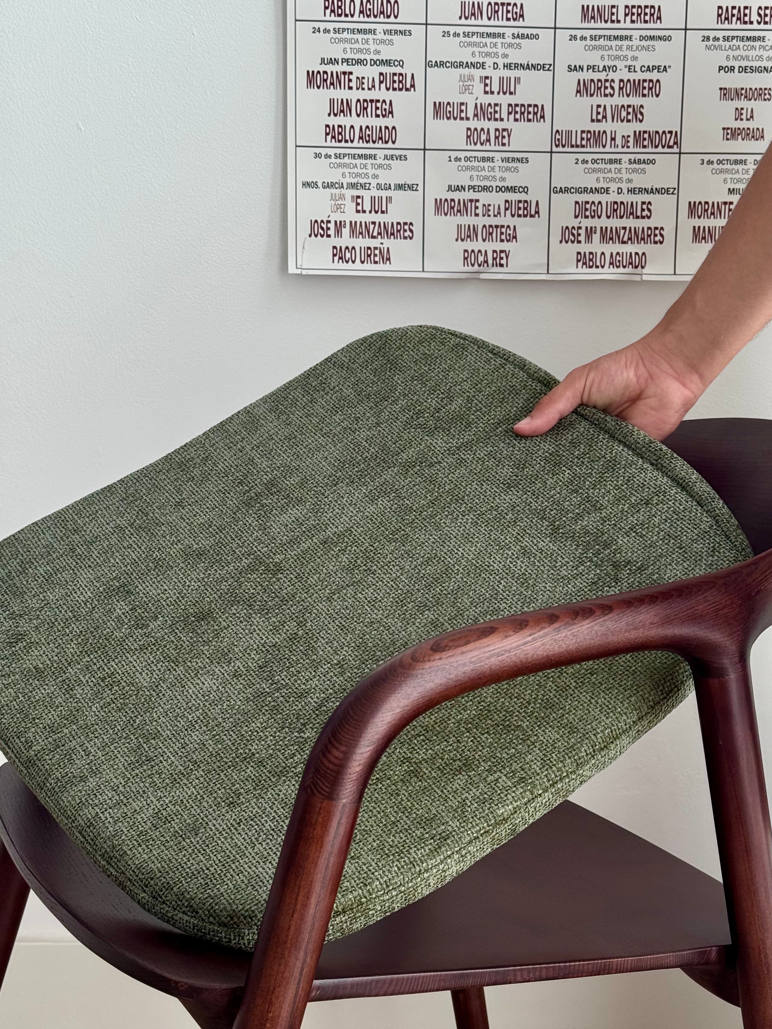 GREENCUSHION1