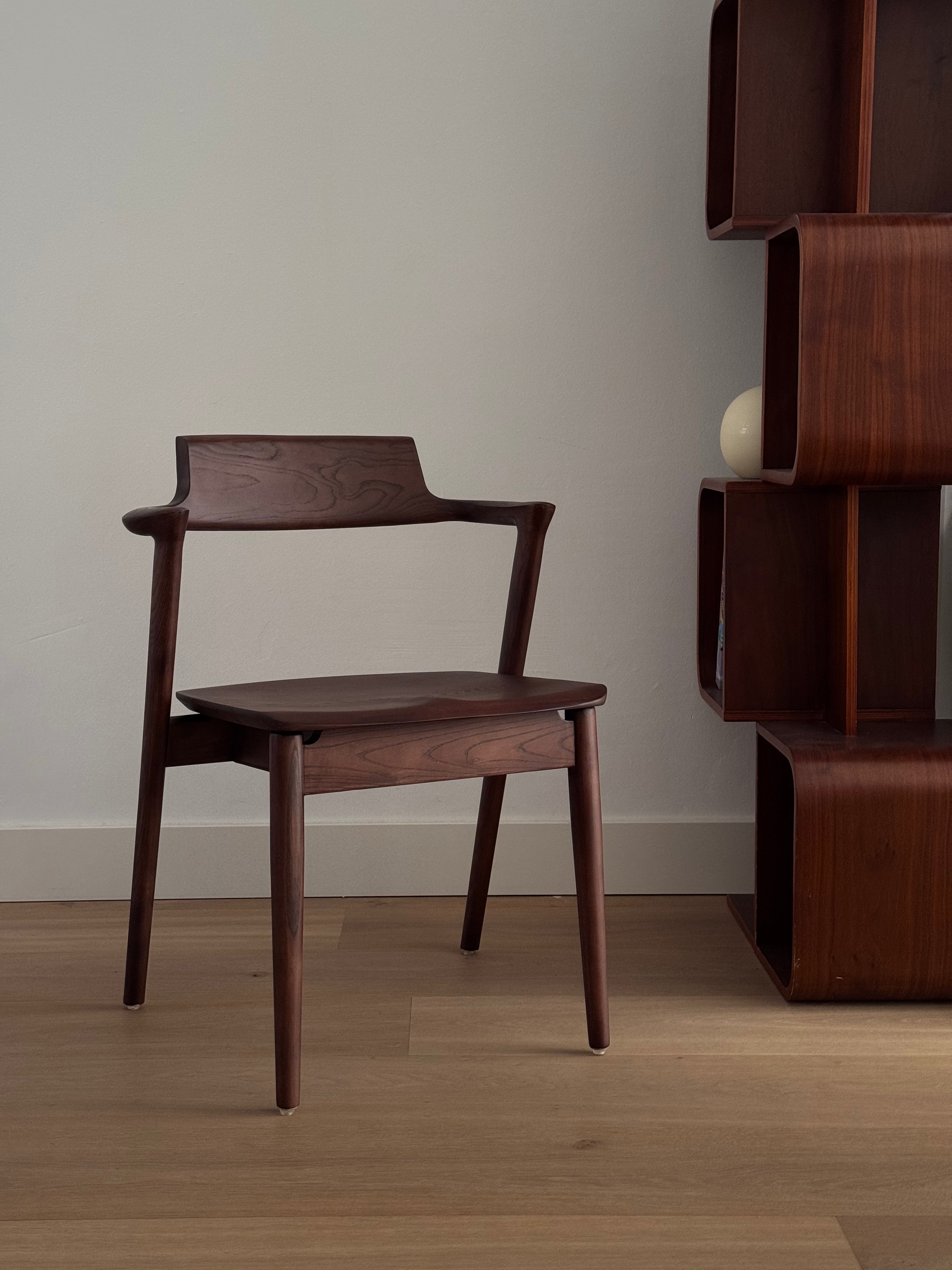 H'CHAIRWALNUT1