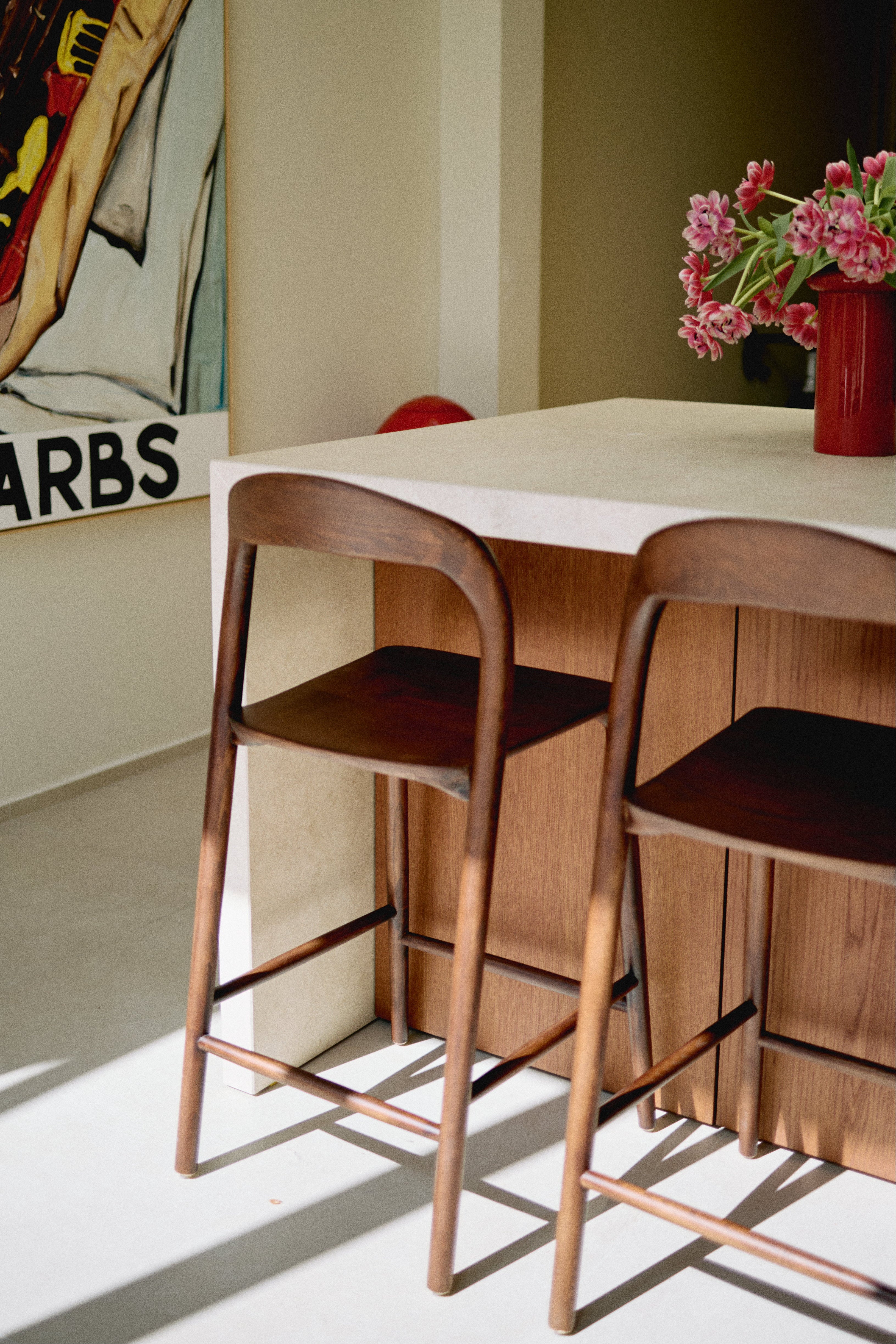 A'BAR WALNUT SFEER 1