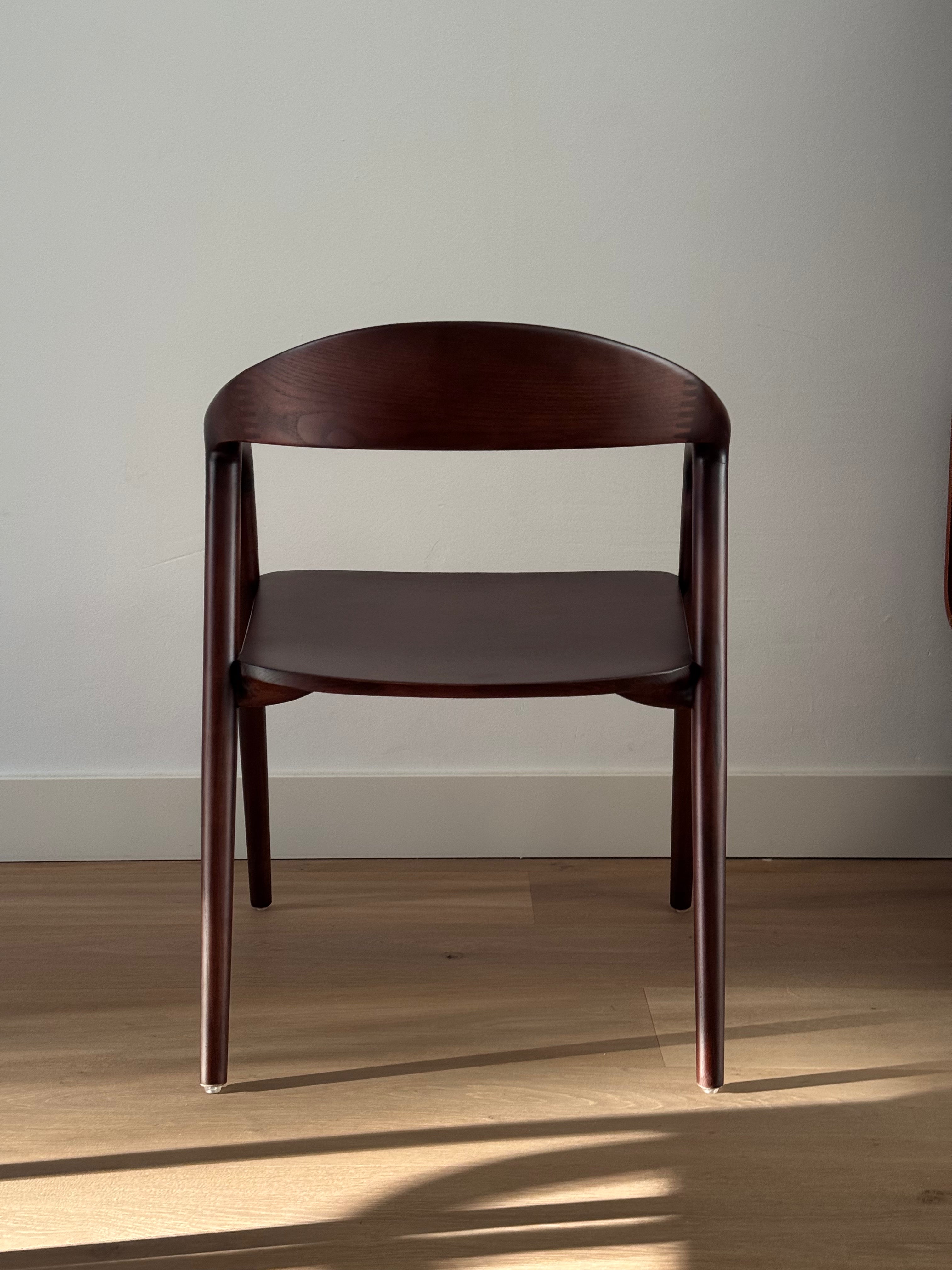 R'CHAIRWALNUT2