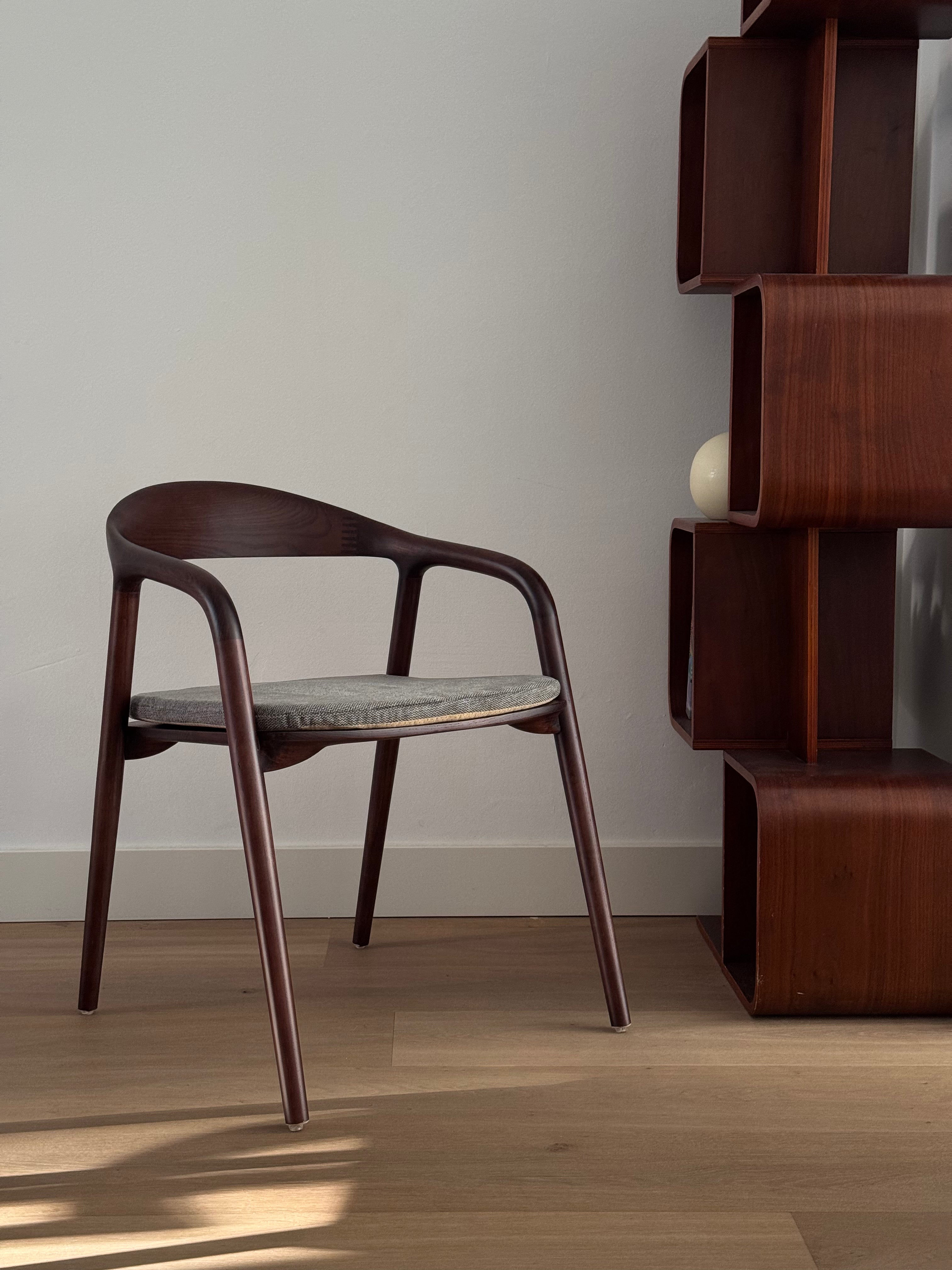 R'CHAIRWALNUT3