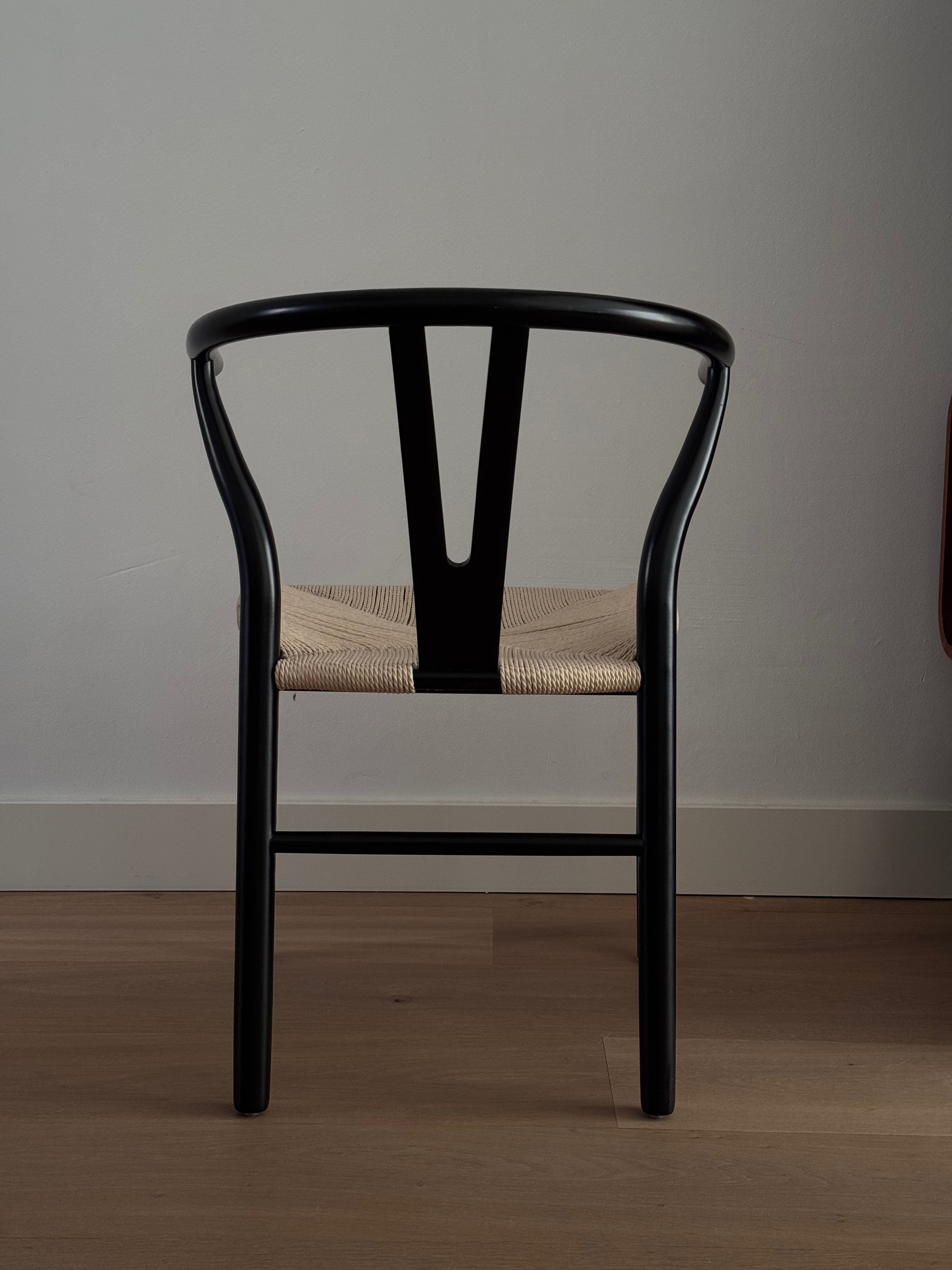 Y'CHAIRBLACK2