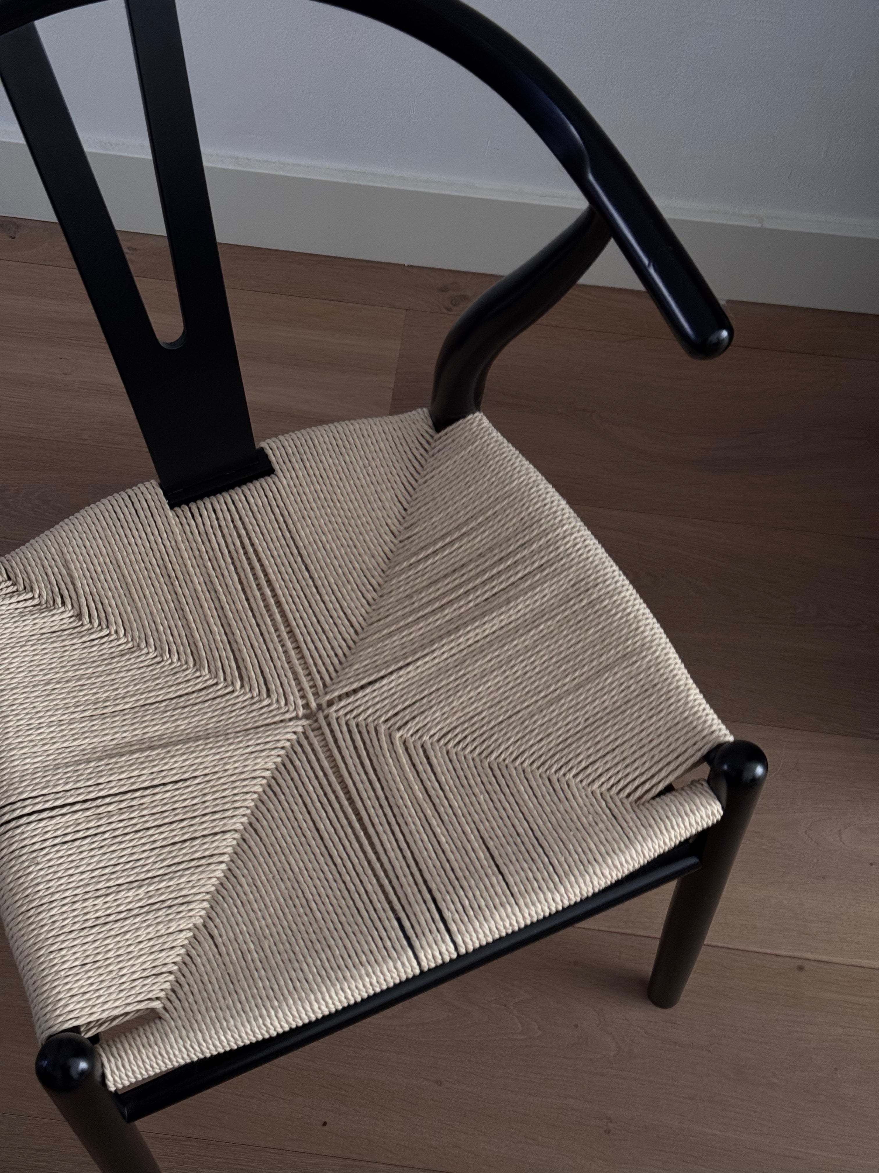 Y'CHAIRBLACK3